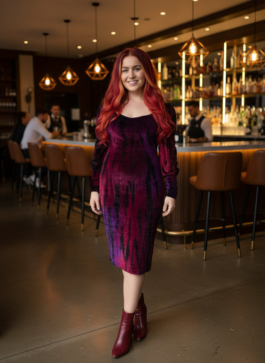 Red & Purple Crushed Velvet Wiggle Dress – Sweetheart Neck | Elegant Evening Pencil Dress